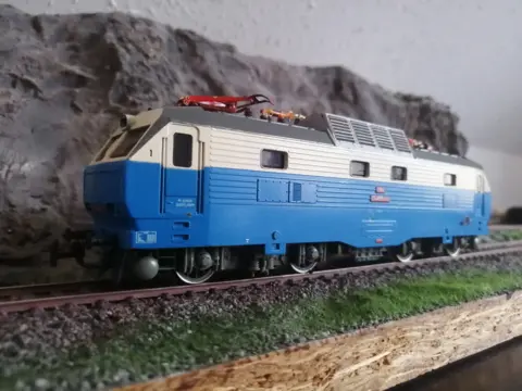 Piko E499 HO.
