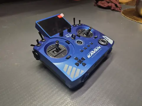 Prodám nový Kavan V15