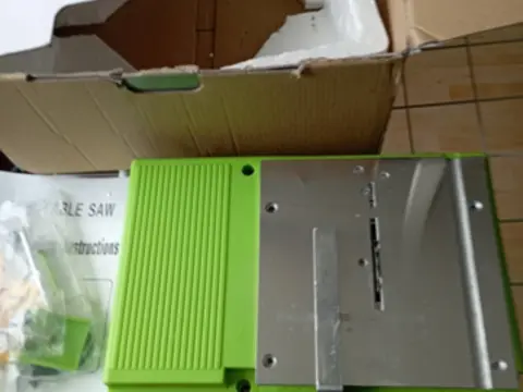 Prodám stolní pilku