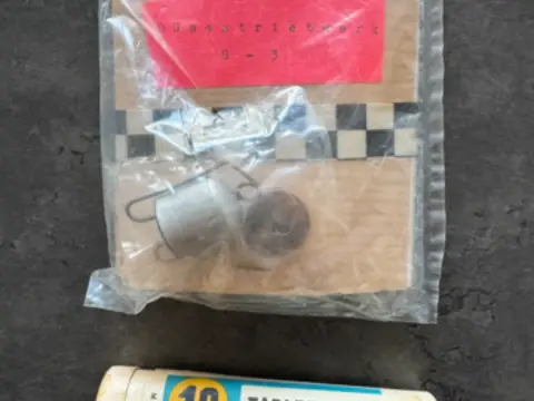 Raketový motor