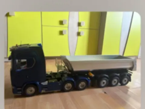 Scania 770
