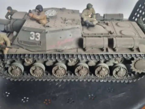 SU 152
