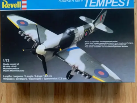 Tempest V, F6F Hellcat 1:72