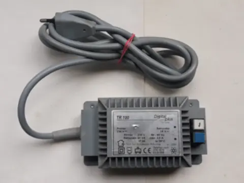 Transformátor TR100 (Lenz)
