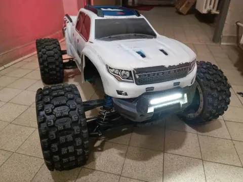 Traxxas X-maxx 8s