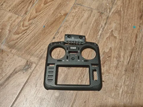 Tx16s rádiomaster carbon case