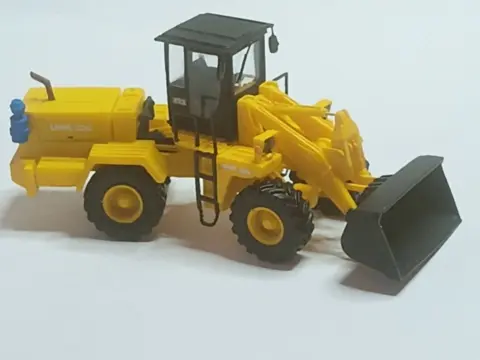 UNK 320