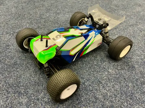 X-RAY XT4