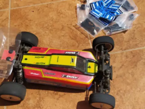 Xray xb4
